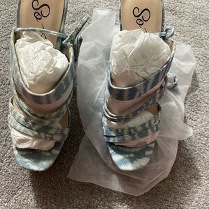 So Blue and White Women's Strappy Sandals